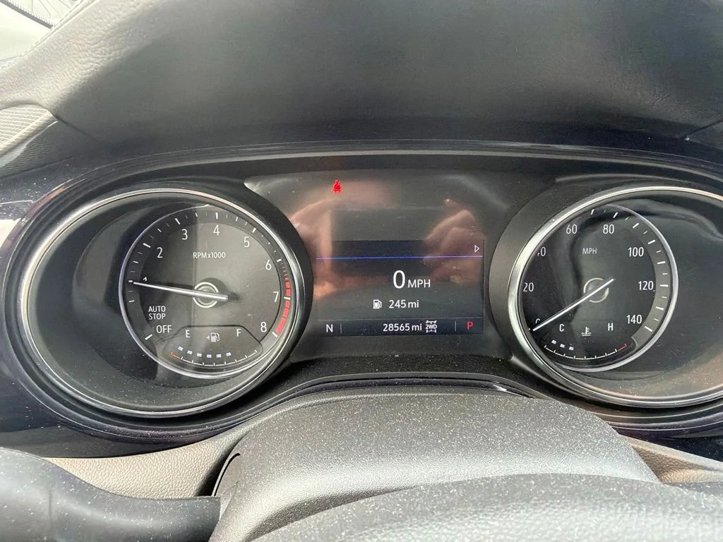 Used 2023 Red Buick Select image 20