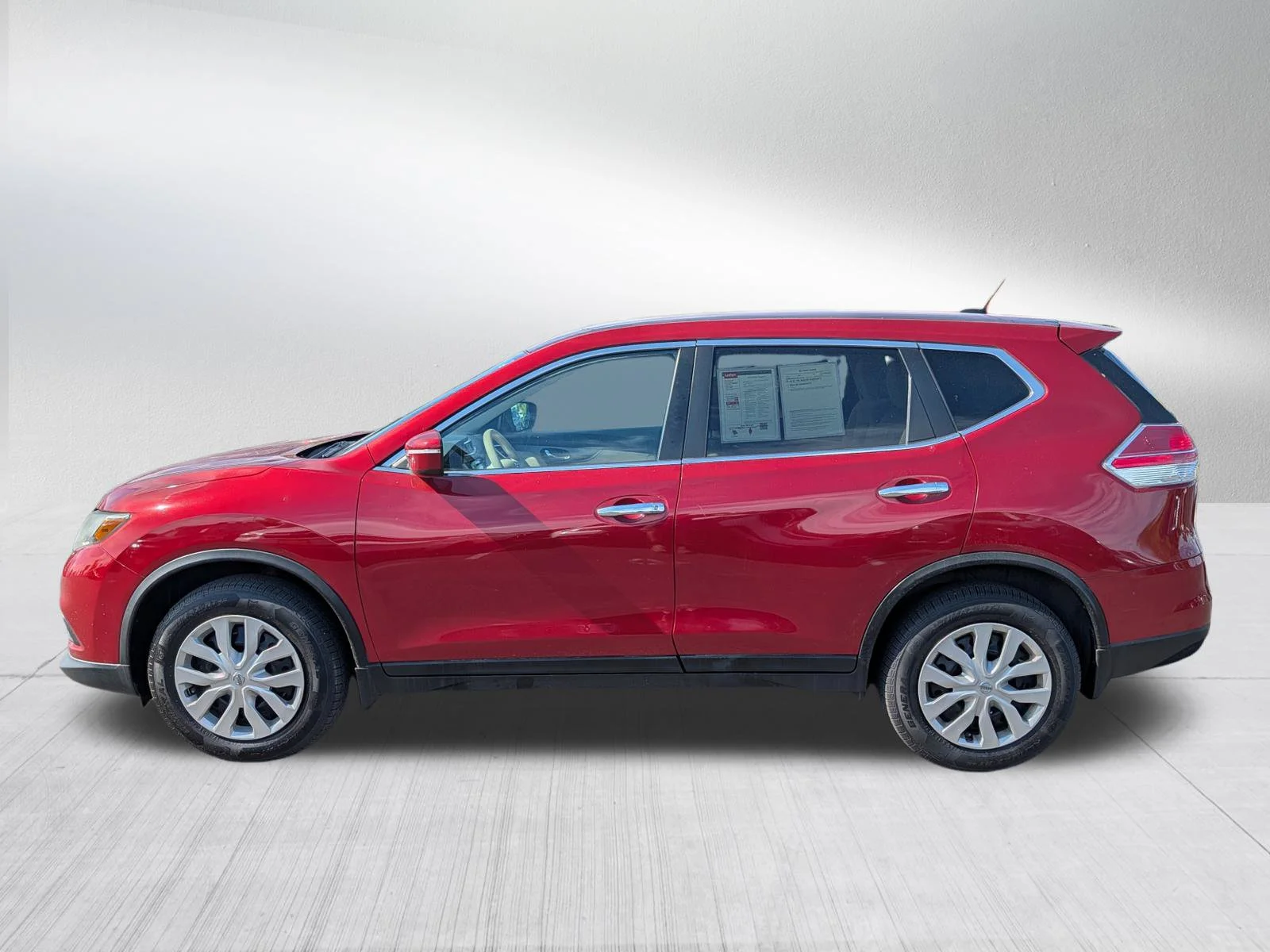 Used 2015 Nissan Rogue S with VIN 5N1AT2MK0FC841340 for sale in Bloomington, MN