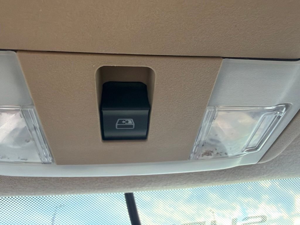 Used 2011 Forest Green Metallic Ford Lariat image 26
