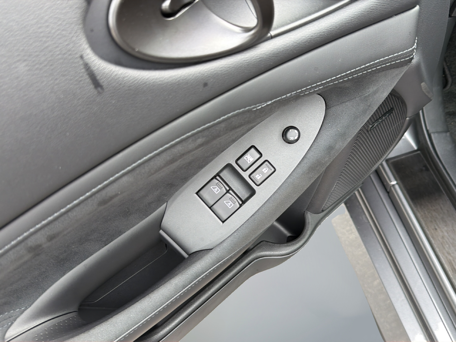 New 2027 Gray Nissan Performance image 33