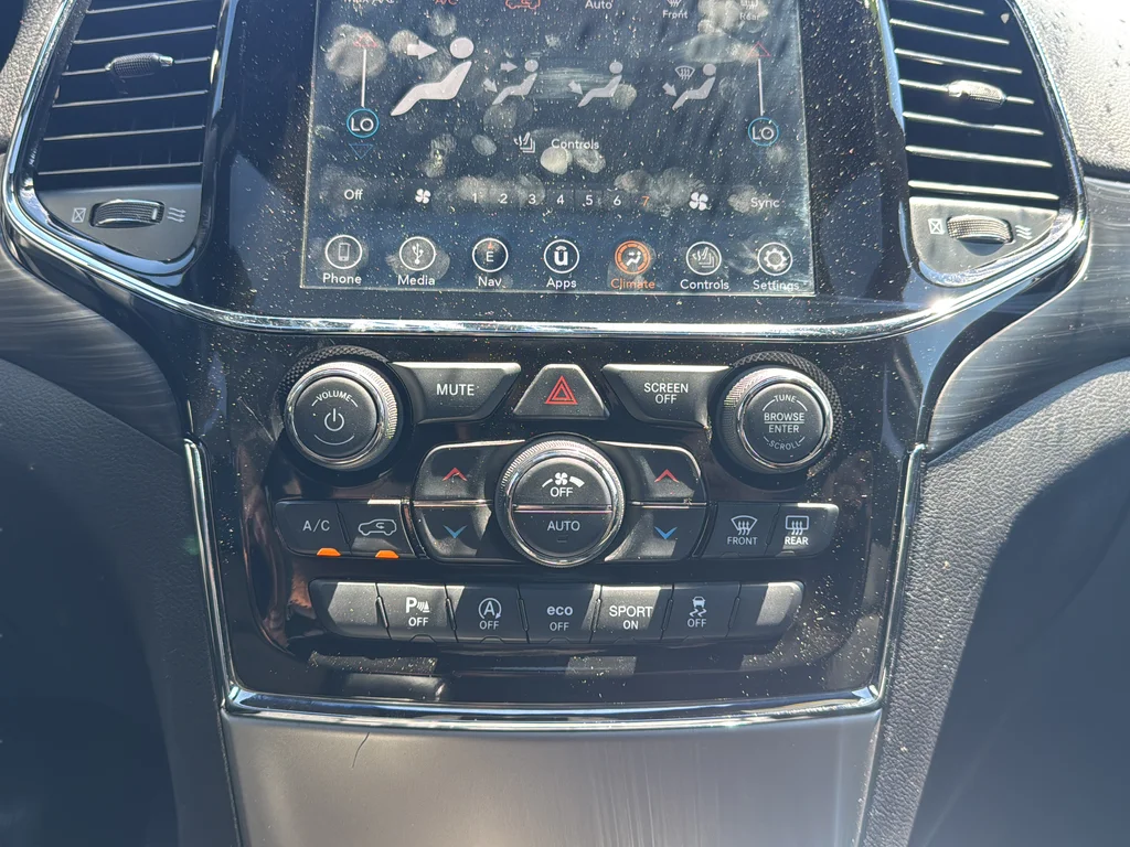 Used 2021 Gray Jeep Laredo X image 21