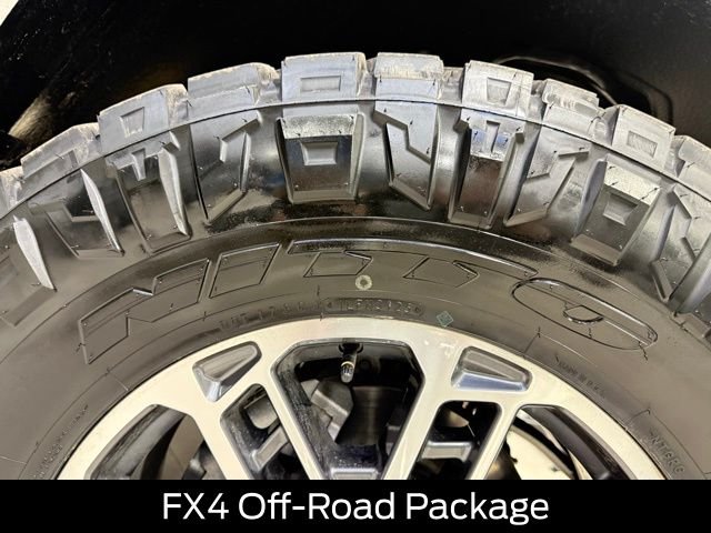 New 2026 Star White Metallic Tri-Coat Ford F-250® Platinum® image 9