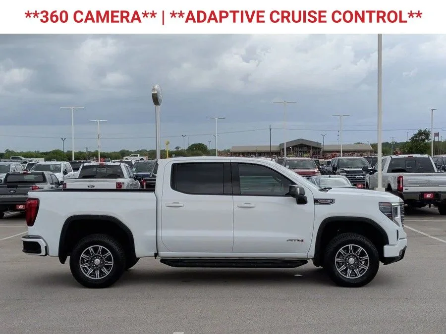 Used 2024 White GMC AT4 image 10