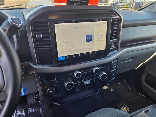 Used 2025 Silver Ford XLT image 17