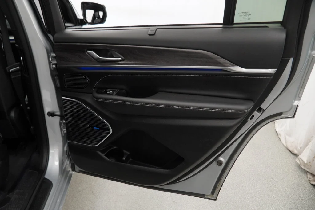 Used 2021 Silver Jeep Overland image 40