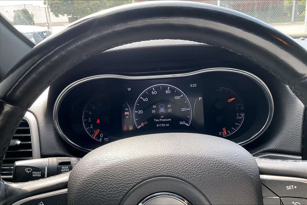 Used 2019 Red Jeep Limited image 18