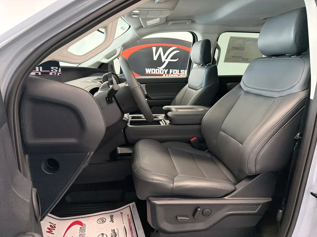 New 2027 Glacier Gray Metallic Tri-Coat Ford Active image 12