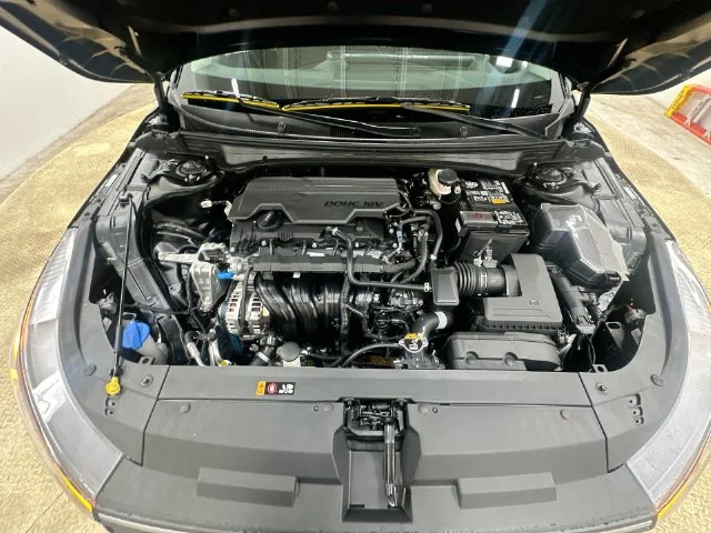 New 2027 Aurora Black Pearl Kia LXS image 25