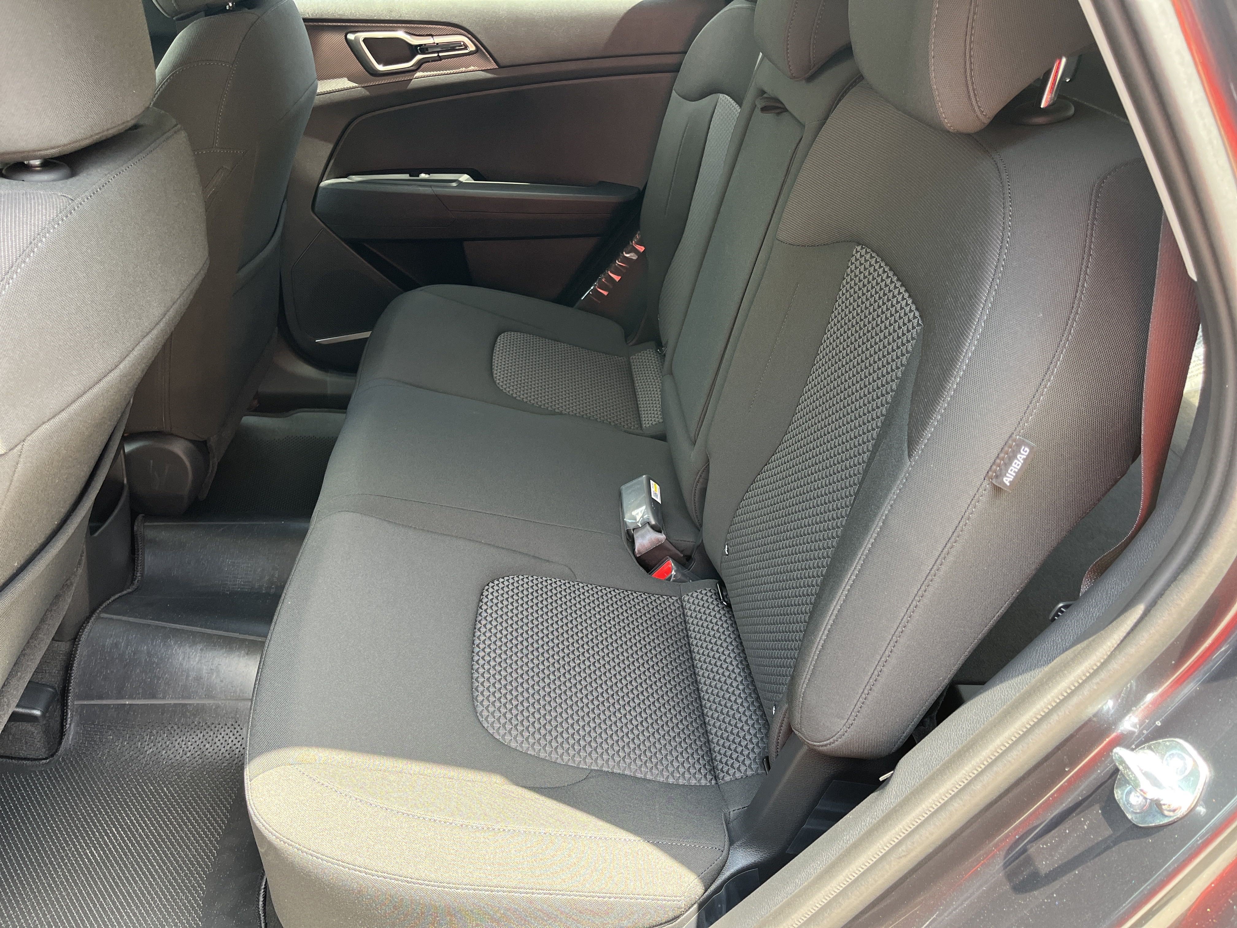 New 2025 Gravity Gray Kia LX image 17