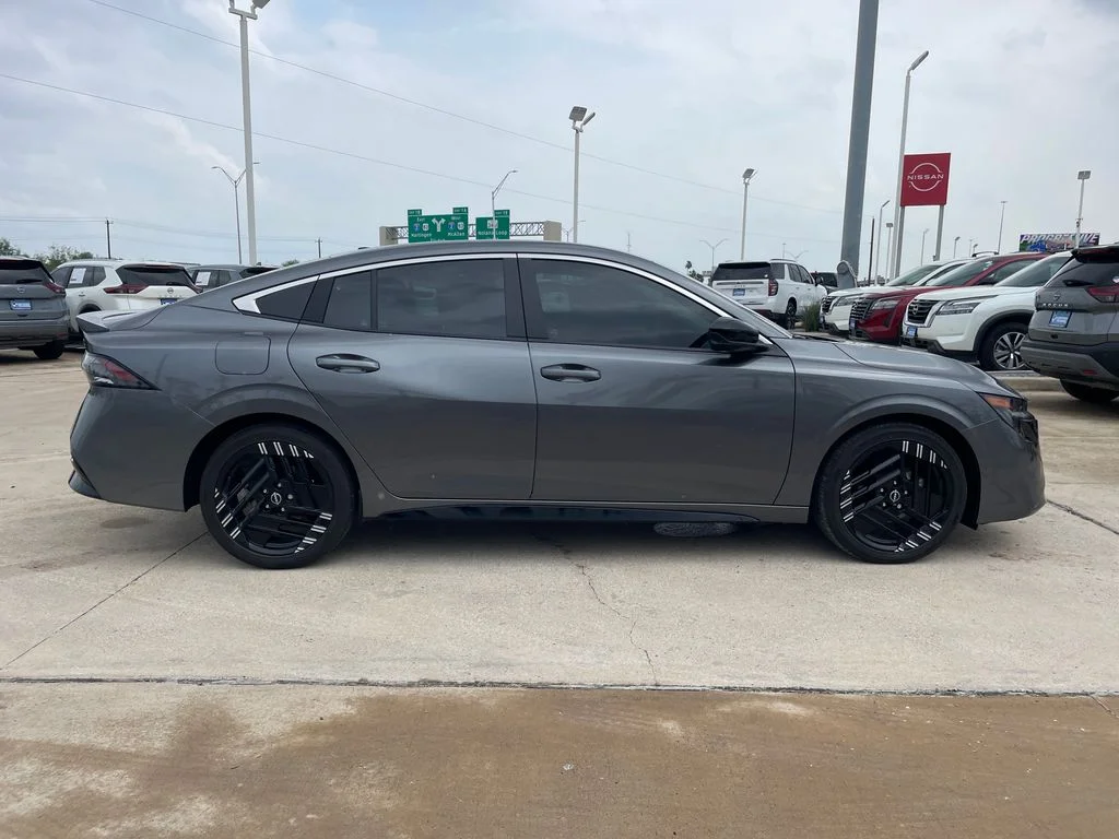 Used 2026 Gray Nissan SR image 6