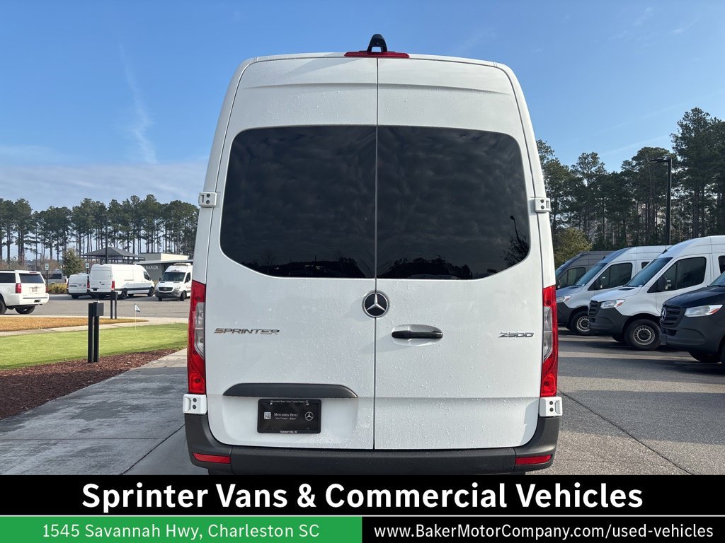 Used 2024  Mercedes-Benz Passenger 144 WB image 4