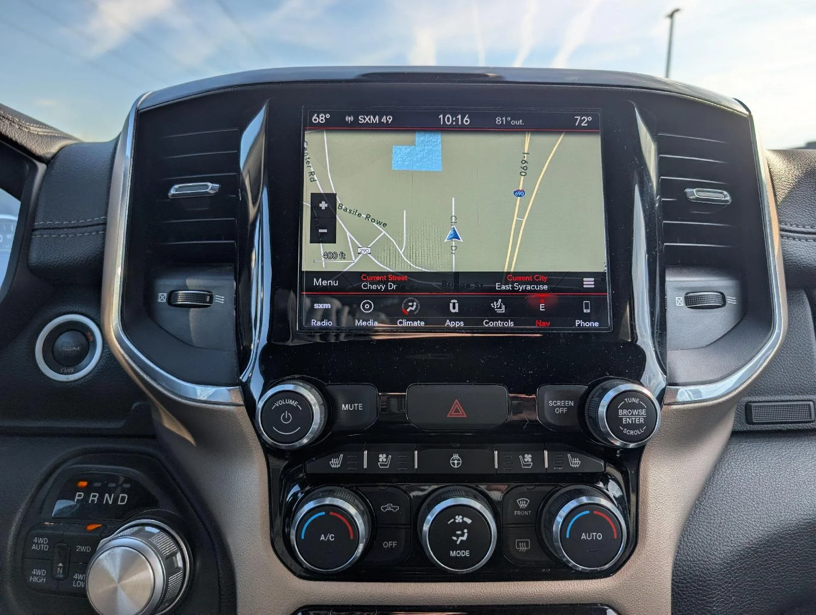 Used 2019 Delmonico Red Pearlcoat Ram Laramie image 15
