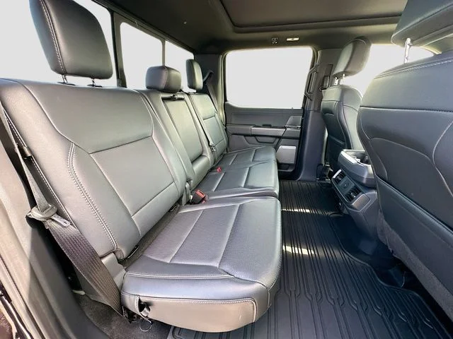 Used 2025 Black Ford Lariat image 27