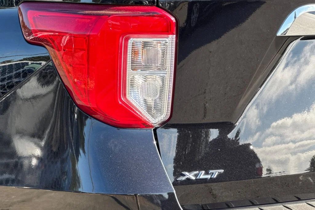 Used 2023 Black Ford XLT image 30