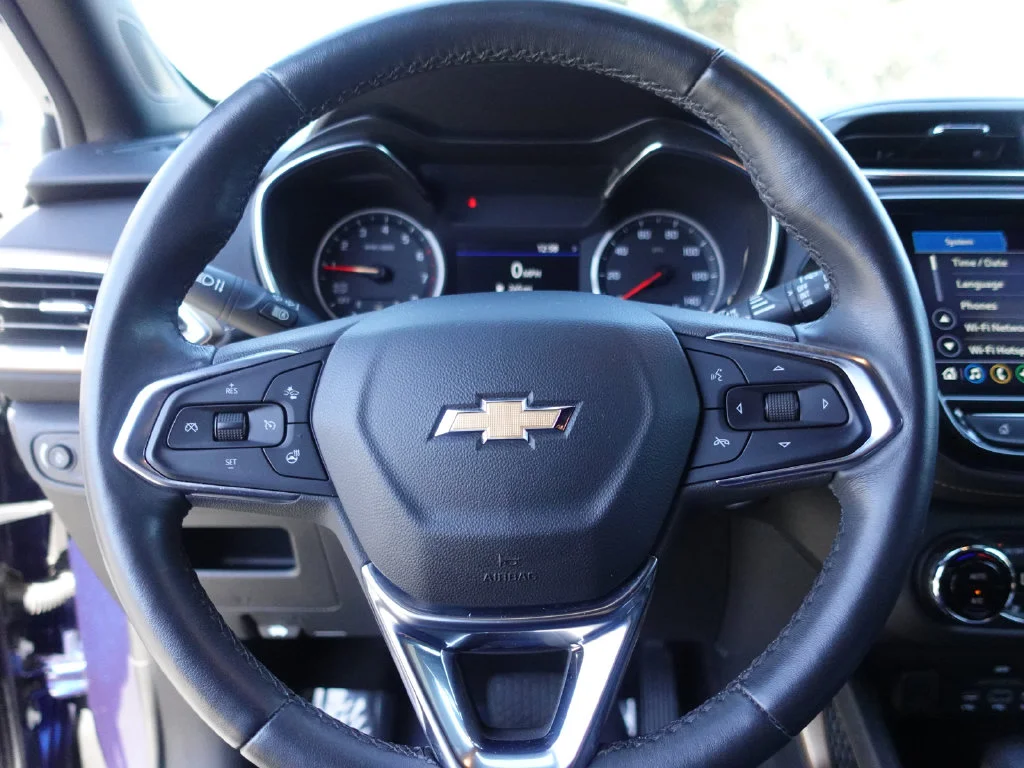 Used 2022 Blue Glow Metallic Chevrolet ACTIV image 12