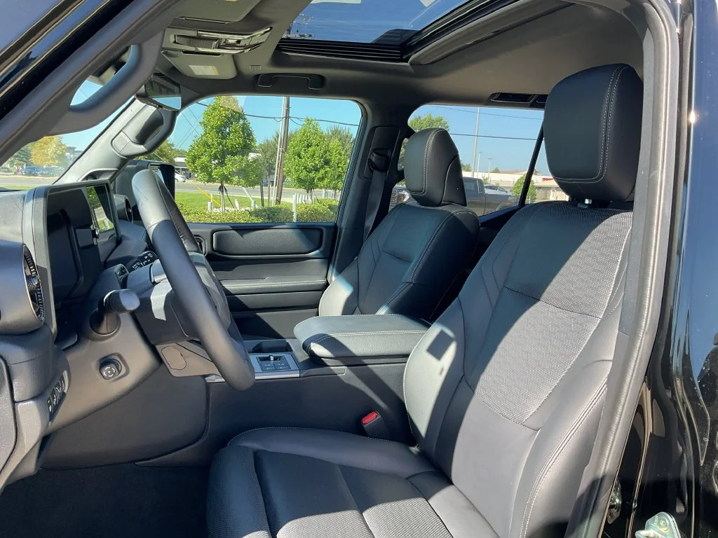 Used 2025 Black Toyota Base image 12