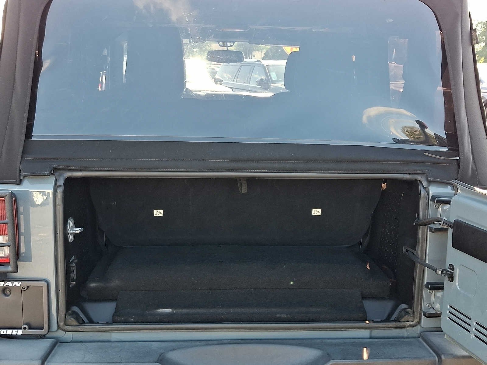 Used 2015 Anvil Clearcoat Jeep Sport image 26