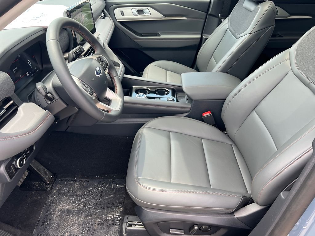 New 2026 Vapor Blue Metallic Ford Active image 9