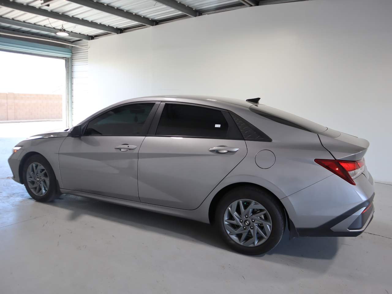 Used 2024 Ecotronic Gray Pearl Hyundai SEL image 8