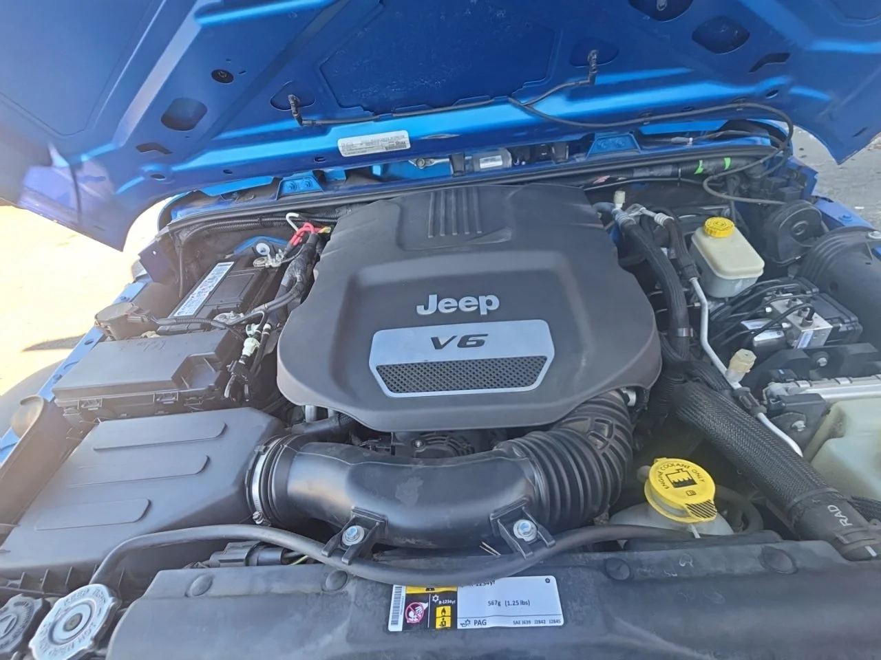 Used 2016 Blue Jeep Sport image 15