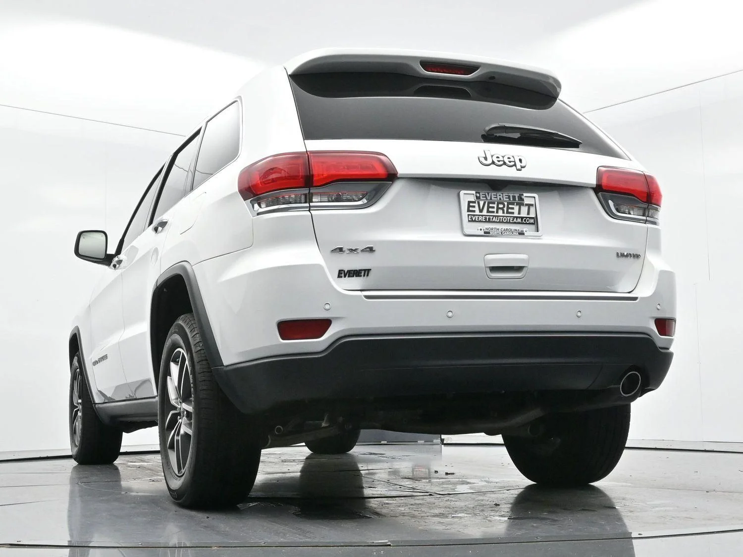 Used 2021 Bright White Clearcoat Jeep Limited image 46