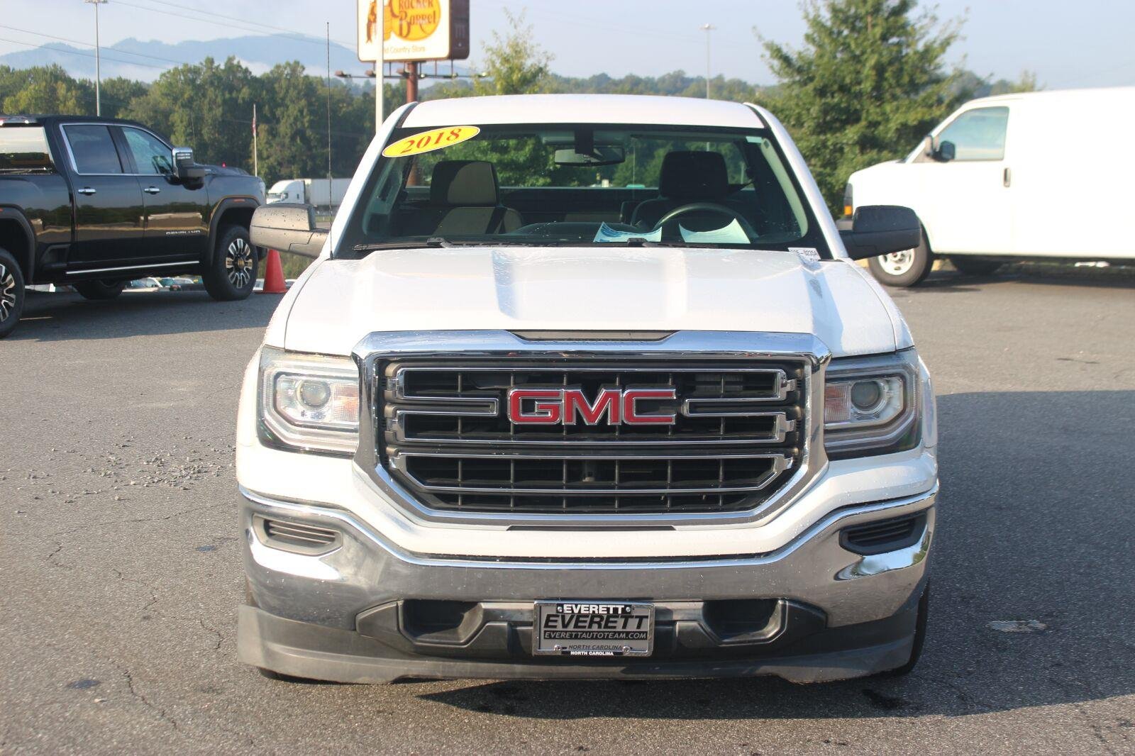 Used 2018 SUMMIT WHITE GMC 2WD Reg Cab 133.0" image 2