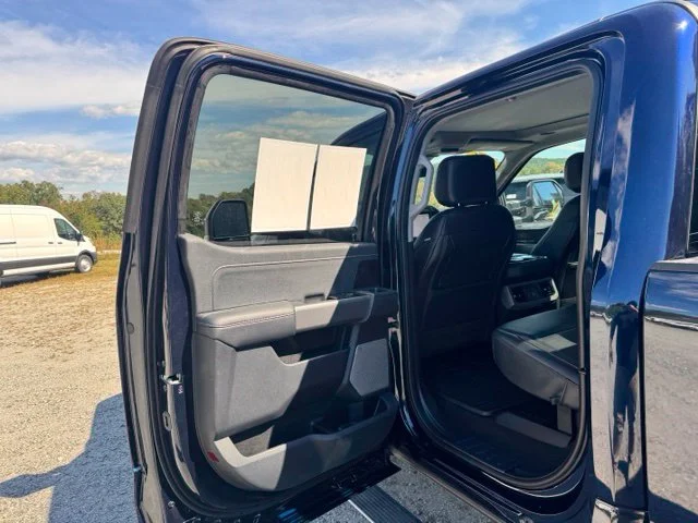 Used 2025 Blue Ford Lariat image 12