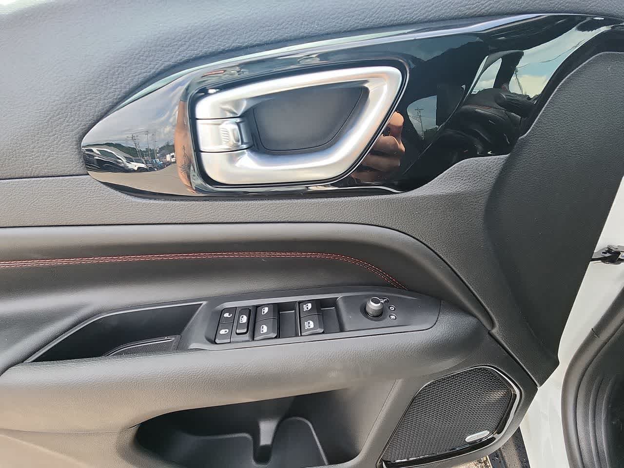 New 2026 Bright White Clearcoat Jeep Trailhawk image 12