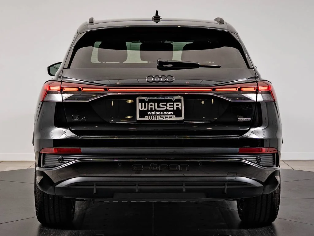 Used 2023 Mythos Black Metallic Audi Premium Plus image 7