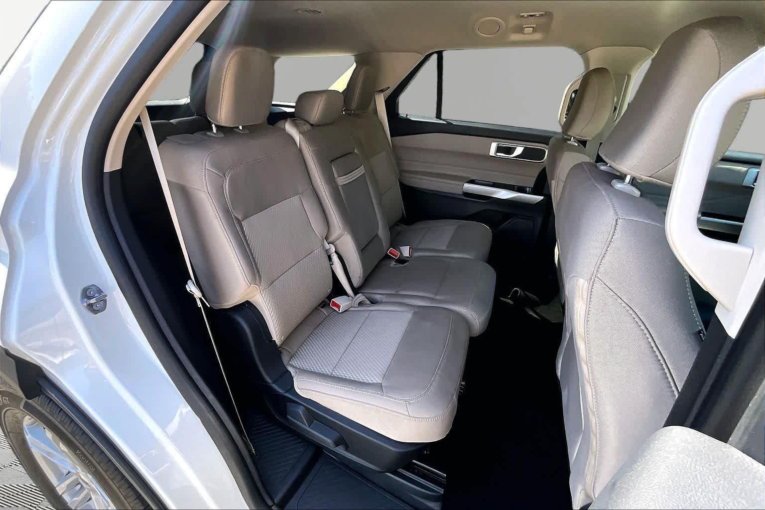 Used 2024 Star White Metallic Tri-Coat Ford XLT image 20