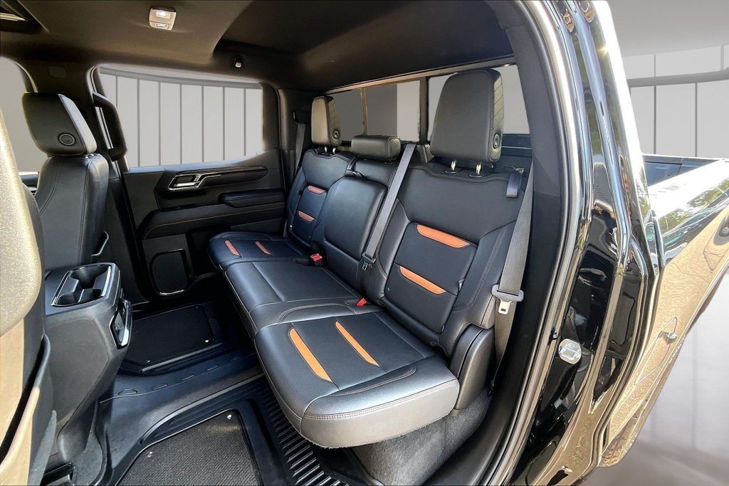 Used 2022 ONYX BLACK GMC AT4 image 28