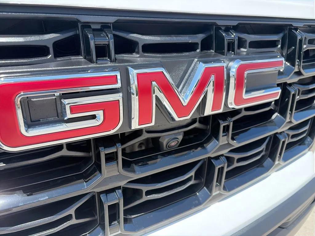 New 2026 Summit White GMC Elevation image 36