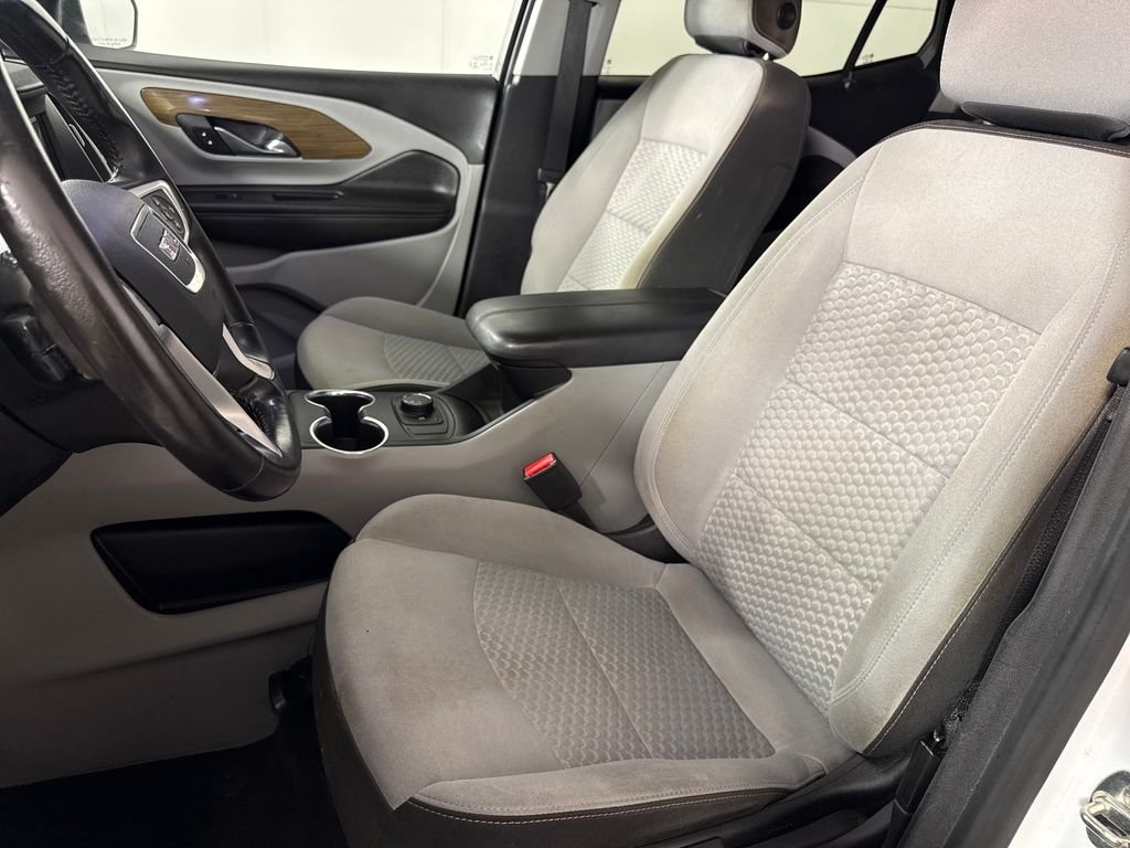 Used 2019 White GMC SLE image 11