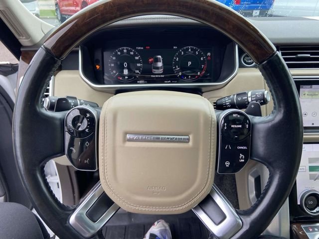 Used 2019 Fuji White Land Rover 5.0L V8 Supercharged image 29