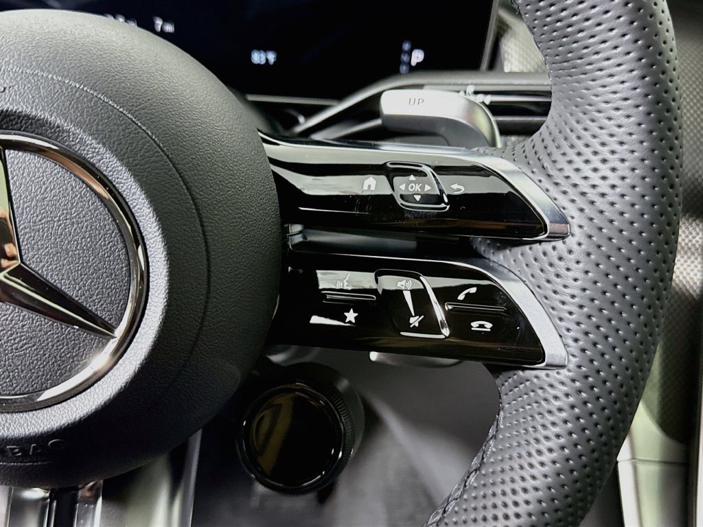 New 2027 Graphite Grey Metallic Mercedes-Benz GLC 53 AMG® image 13