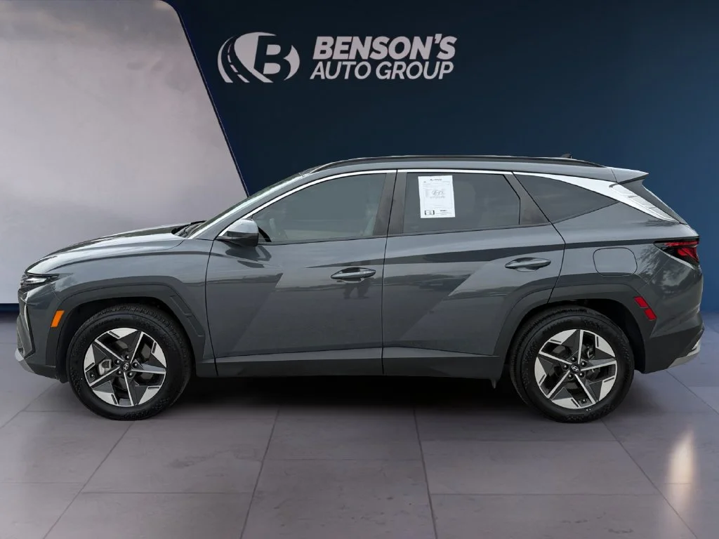 Used 2025 Gray Hyundai SEL image 2