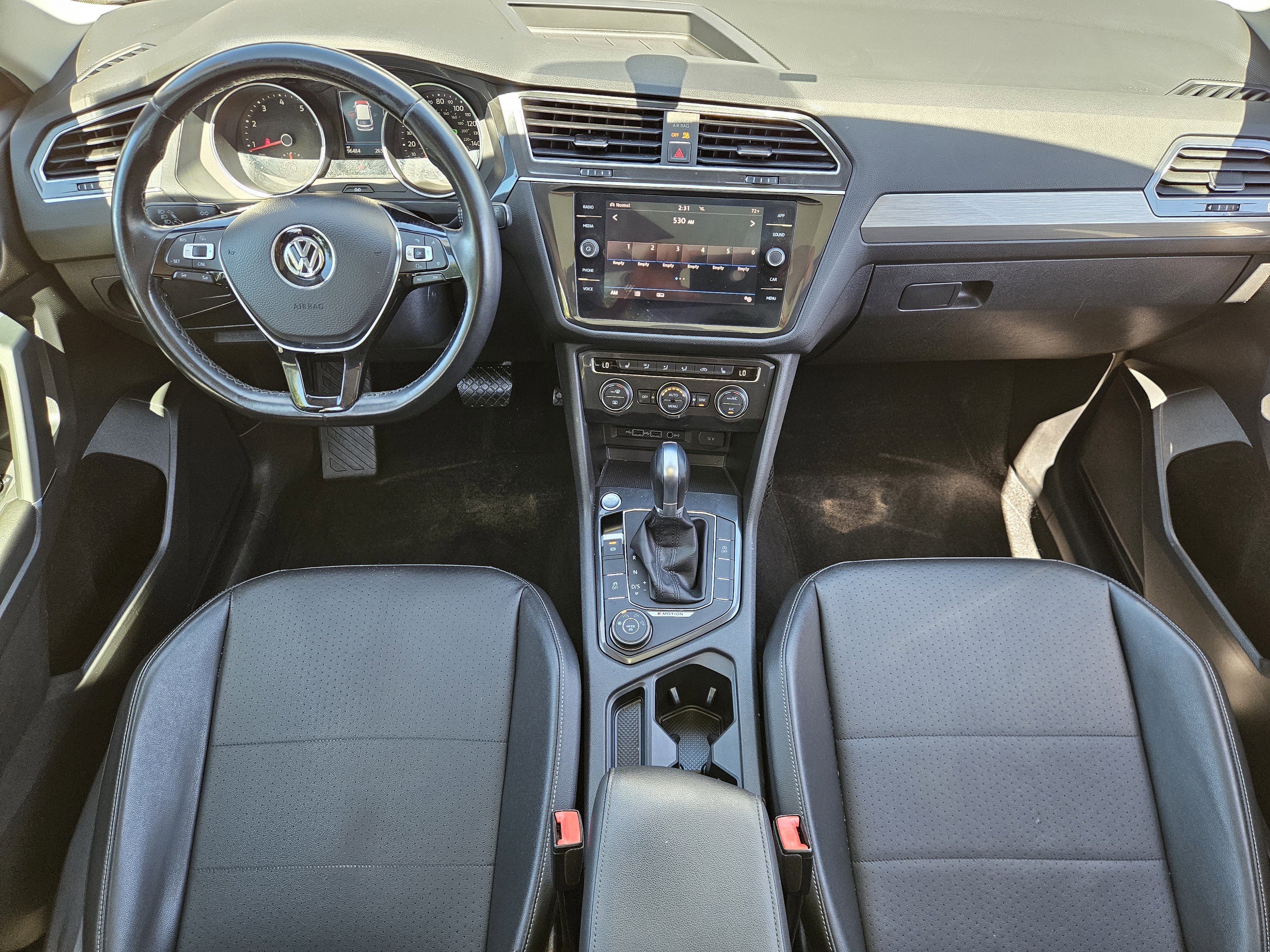 Used 2018 GRAY Volkswagen 2.0T SE 4Motion image 26