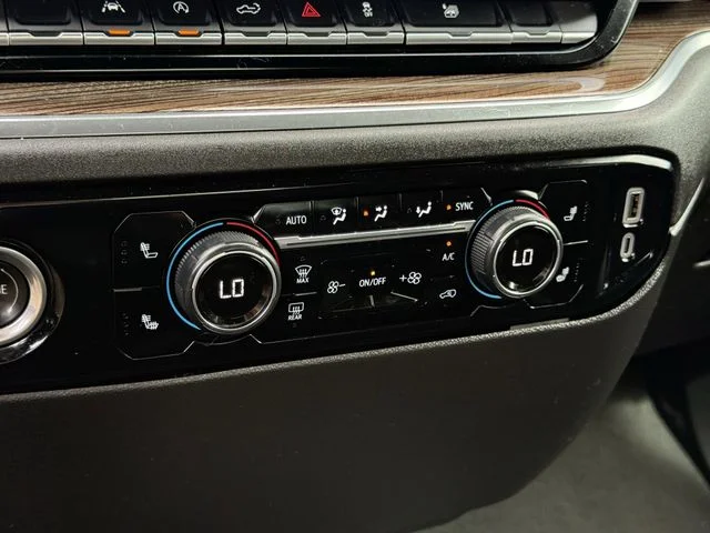 Used 2023 Gray Chevrolet LT image 18