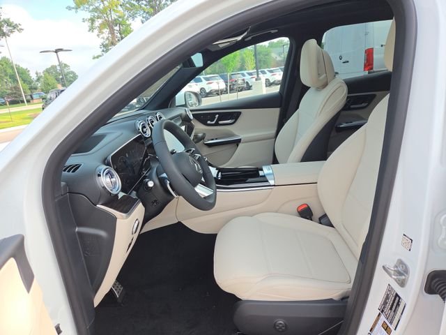 New 2027 MANUFAKTUR Moonlight White Metallic Mercedes-Benz GLC300 image 22