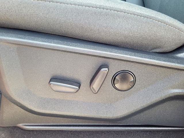 Used 2025  Ford XLT image 11