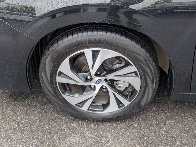 Used 2025 Crystal Black Silica Subaru Premium image 11