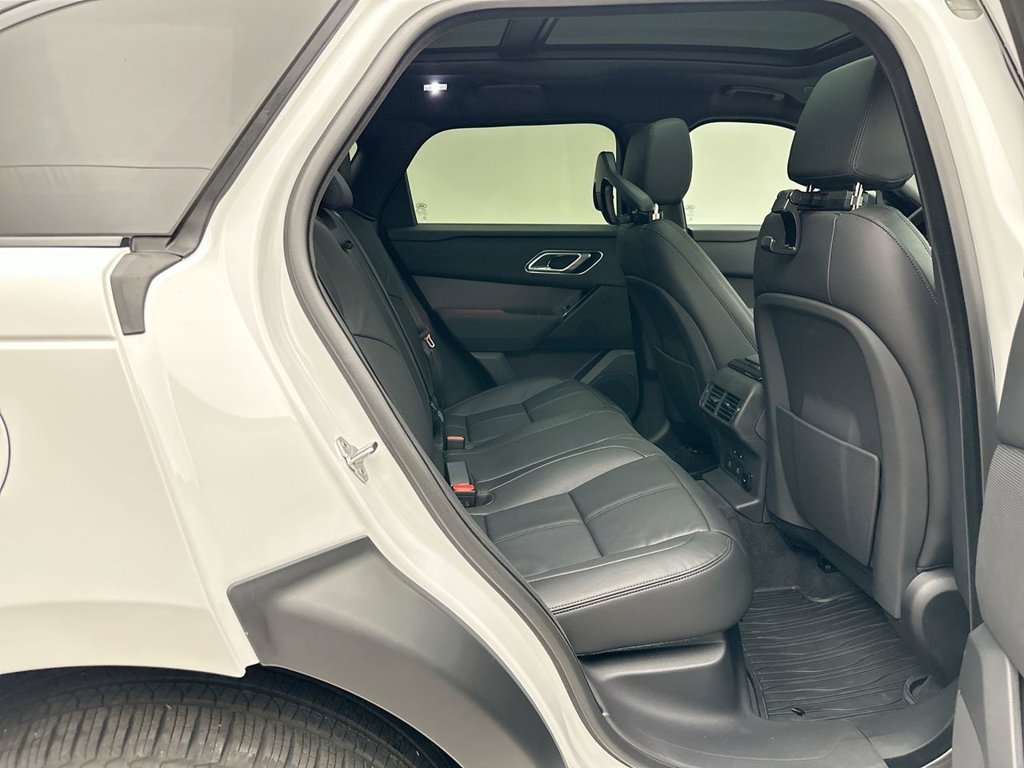 New 2026 Fuji White Land Rover S image 7