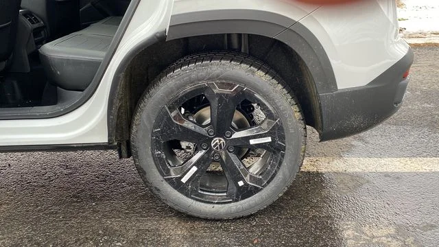 2026 Volkswagen Taos SE Black - Photo 27