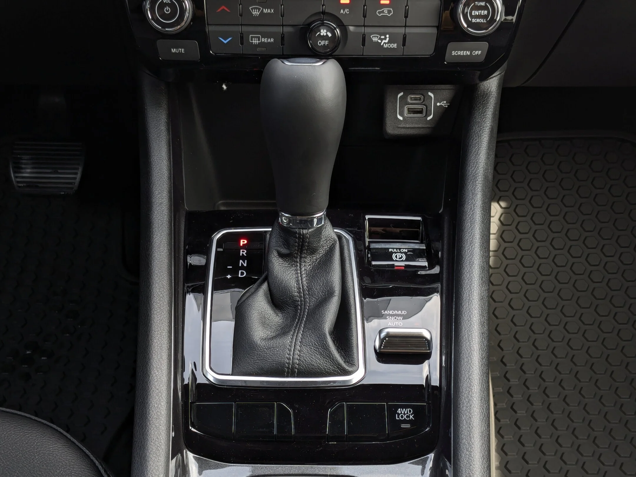 New 2025 Black Jeep North - - 4x4 - 4.99% OAC - Heated Seats & Steering - Remote Start & More! image 22