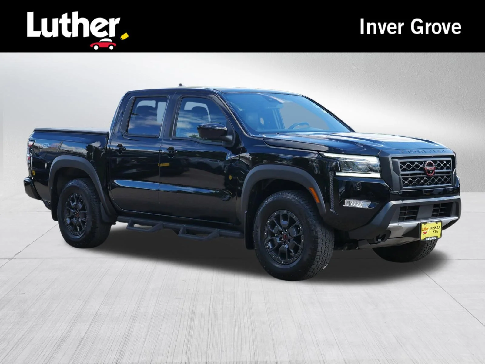 2023 Nissan Frontier PRO-4X Crew Cab 4X4's photo