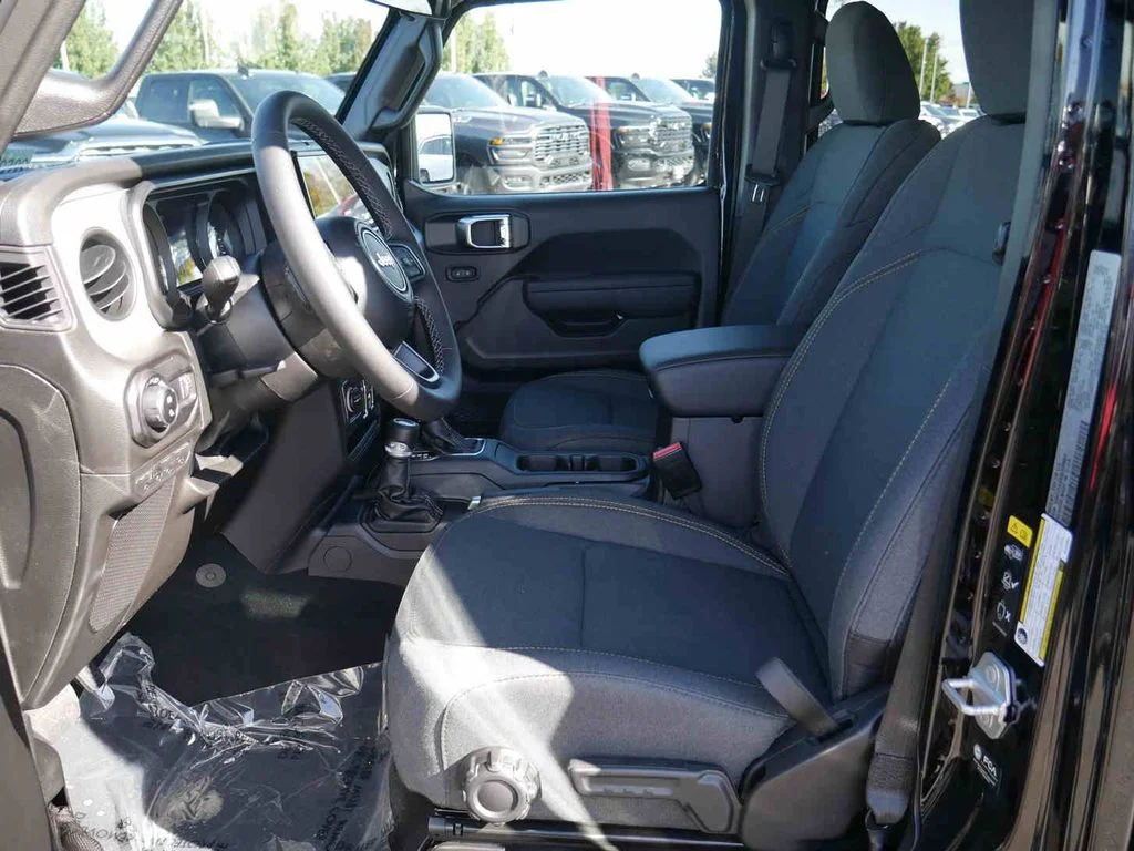 2025 Jeep Gladiator Sport S - Photo 29