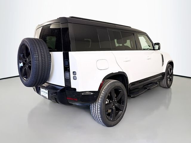 New 2026 Fuji White Land Rover X-Dynamic SE image 5