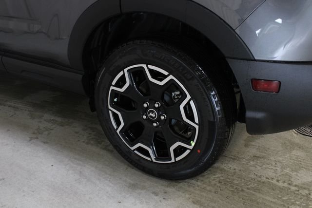 New 2026 Carbonized Gray Metallic Ford Outer Banks image 28