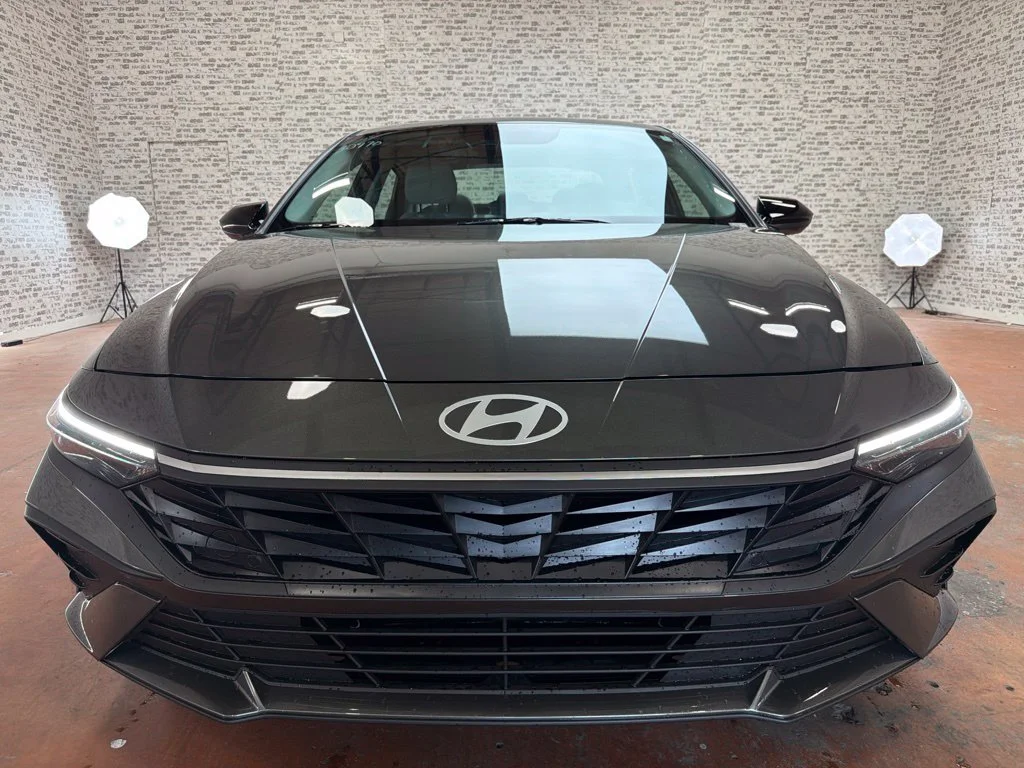 New 2026 Amazon Gray Hyundai SEL Sport Plus image 2