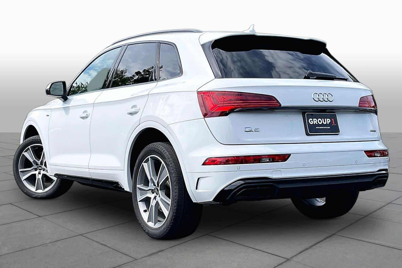 Used 2025 Glacier White Metallic Audi S line Premium image 11
